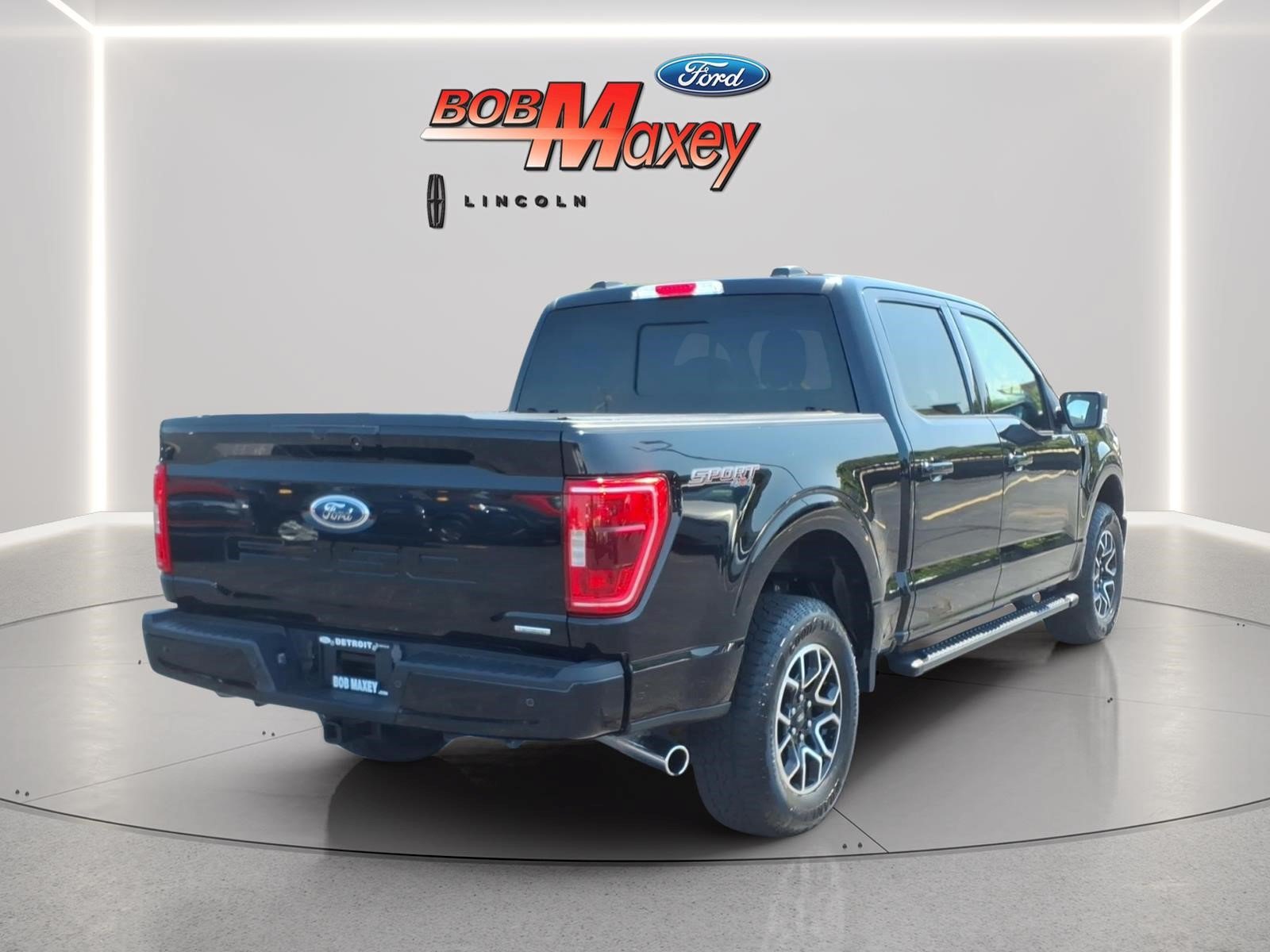 Certified 2023 Ford F150 XLT w/ Equipment Group 302A High AWD/4WD image 4