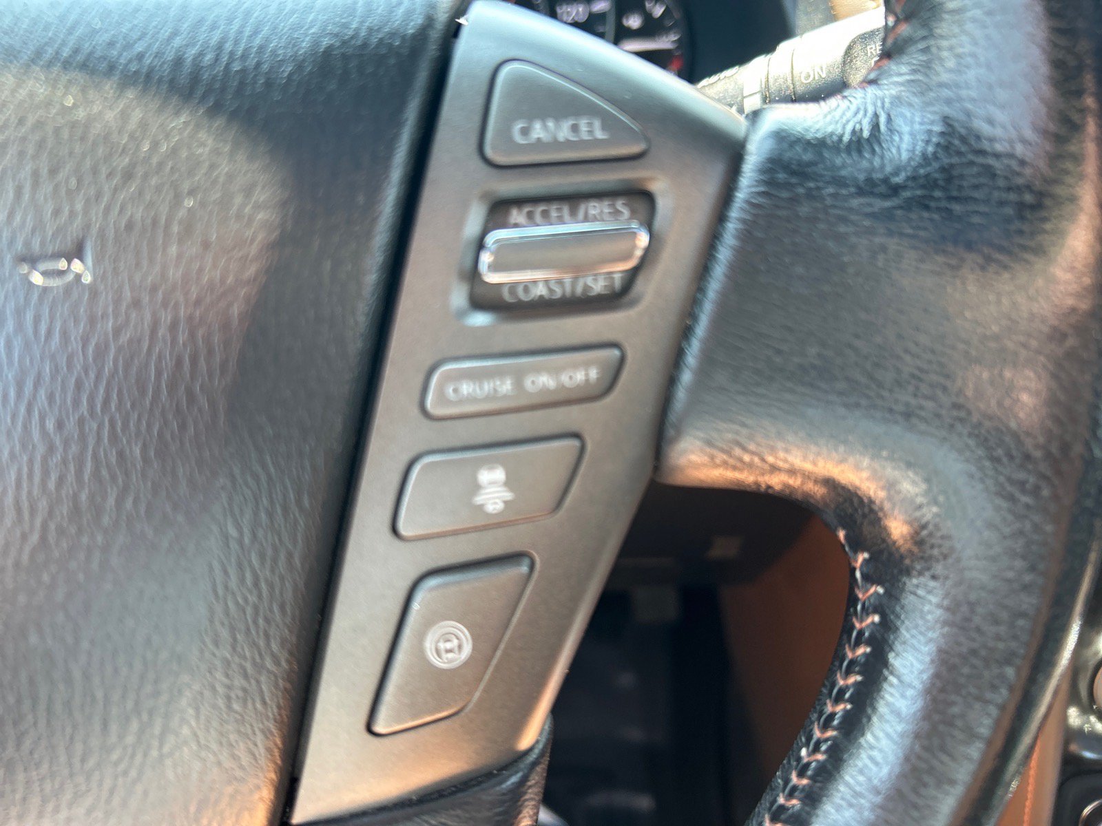 Used 2020 Nissan Armada Platinum w/ Platinum Reserve Package AWD/4WD image 30
