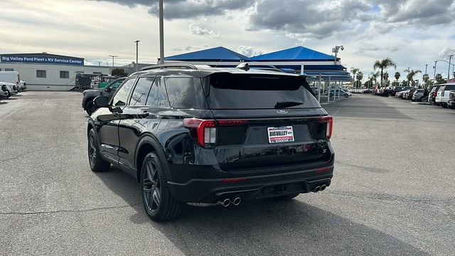 Certified 2025 Ford Explorer ST RWD image 5