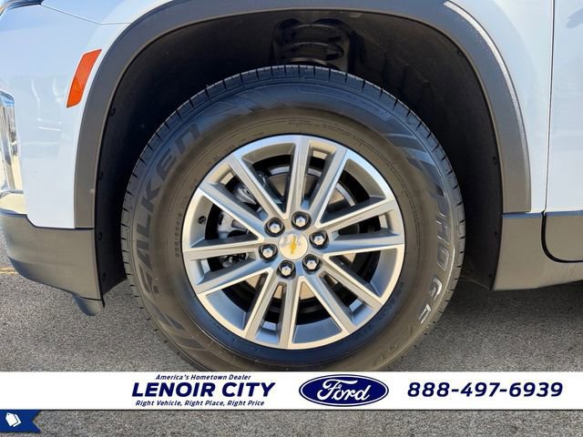 Used 2023 Chevrolet Traverse LT image 9