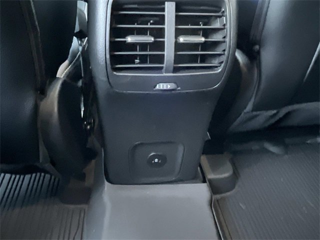 Certified 2025 Ford Escape Platinum w/ Premium Technology Package image 16