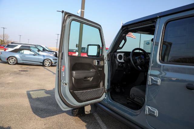 Used 2025 Jeep Wrangler Sport image 17