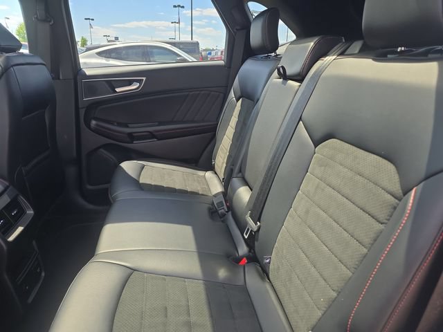 Certified 2023 Ford Edge ST-Line AWD/4WD image 29
