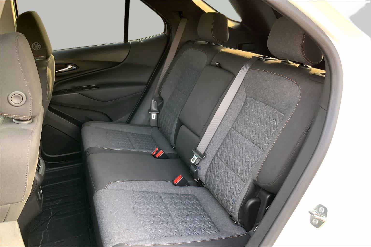 Used 2024 Chevrolet Equinox LT w/ LPO, Floor Liner Package FWD image 20