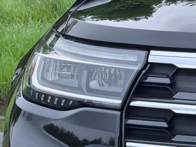 Certified 2025 Ford Explorer Active w/ Active Comfort Package AWD/4WD image 4