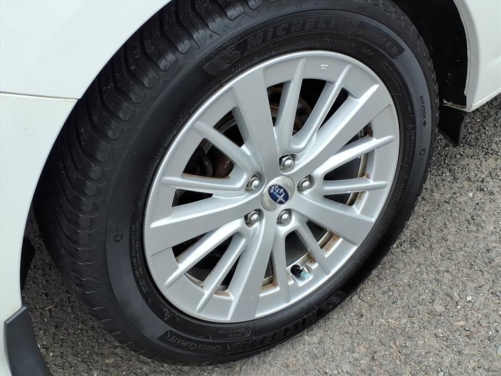 Used 2018 Subaru Impreza 2.0i Premium image 7