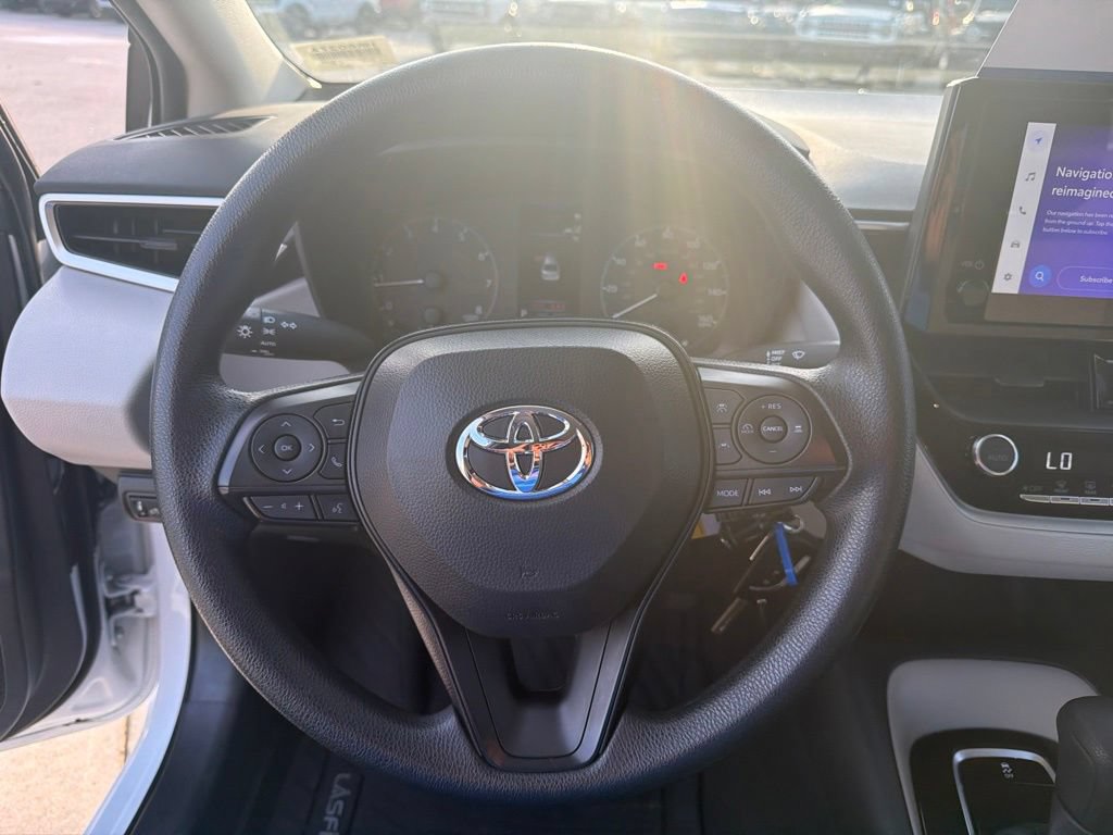 Used 2024 Toyota Corolla LE FWD image 18