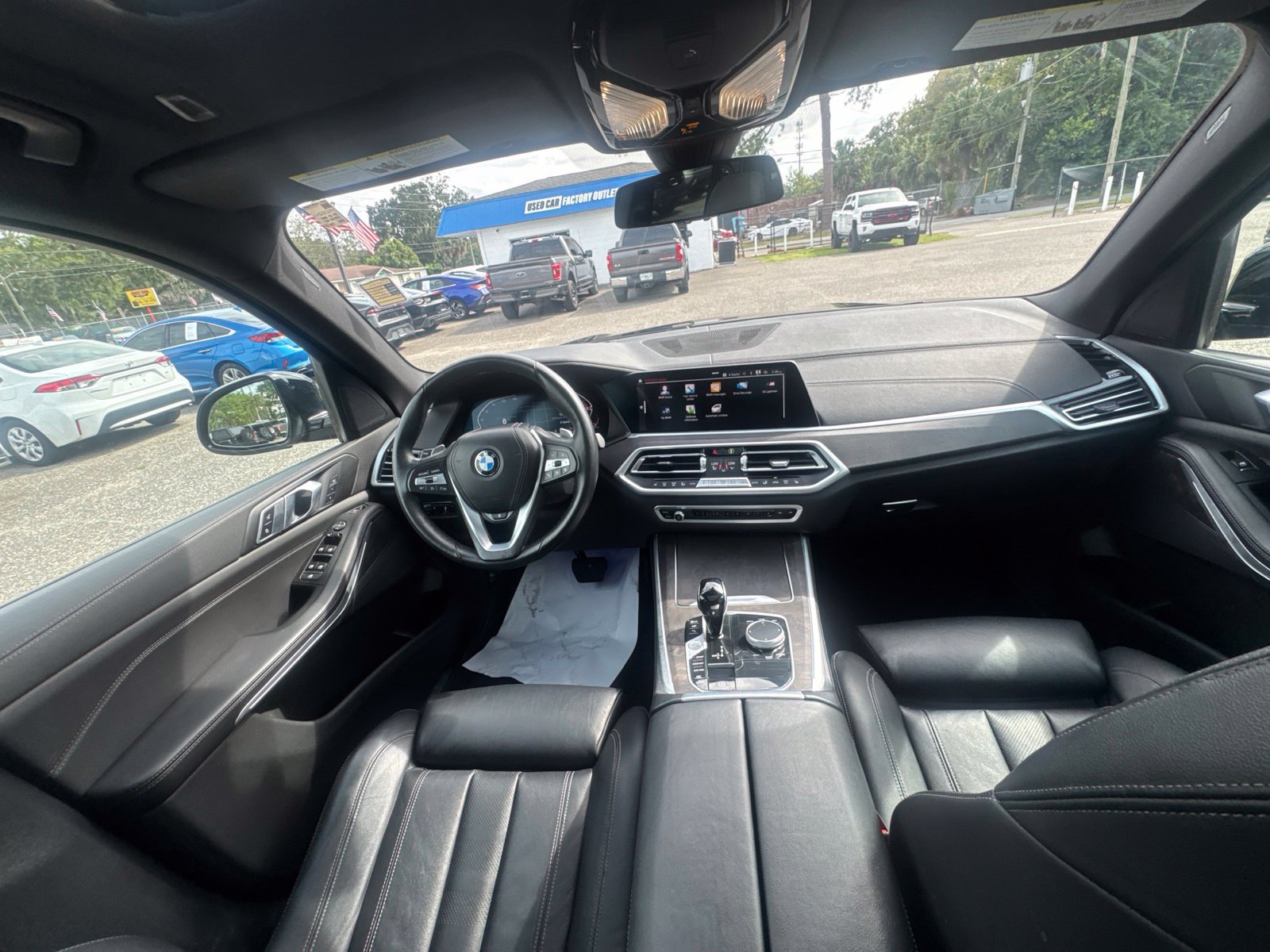 Used 2022 BMW X5 xDrive40i w/ Premium Package AWD/4WD image 16