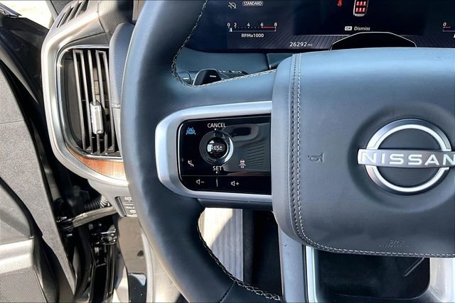 Used 2025 Nissan Armada Platinum Reserve image 16