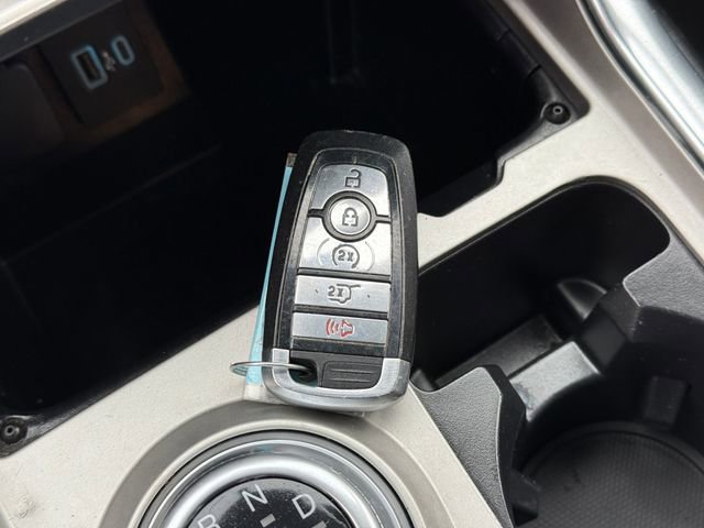 Certified 2022 Ford Explorer XLT w/ Equipment Group 202A image 19