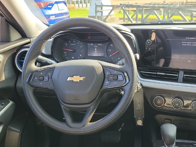 Used 2024 Chevrolet Trax LS FWD image 18