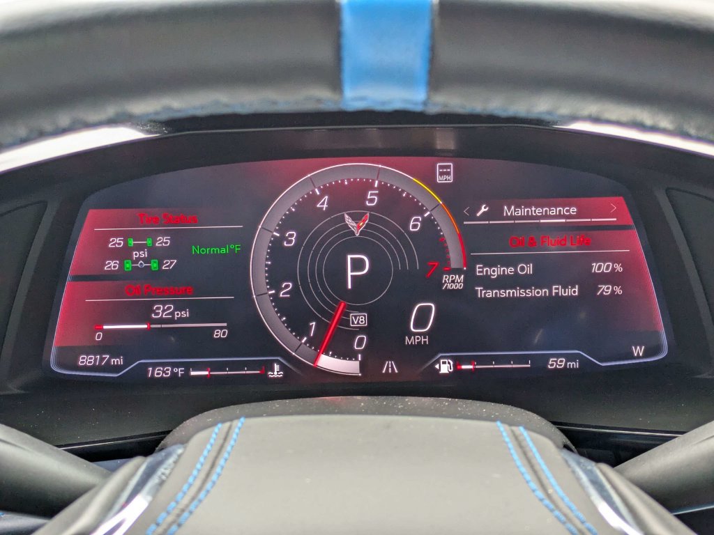 Used 2021 Chevrolet Corvette Stingray Premium Conv w/ Z51 Performance Package RWD image 27