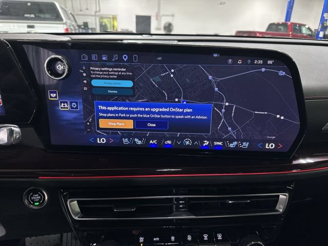 Used 2024 Chevrolet Traverse RS AWD/4WD image 24