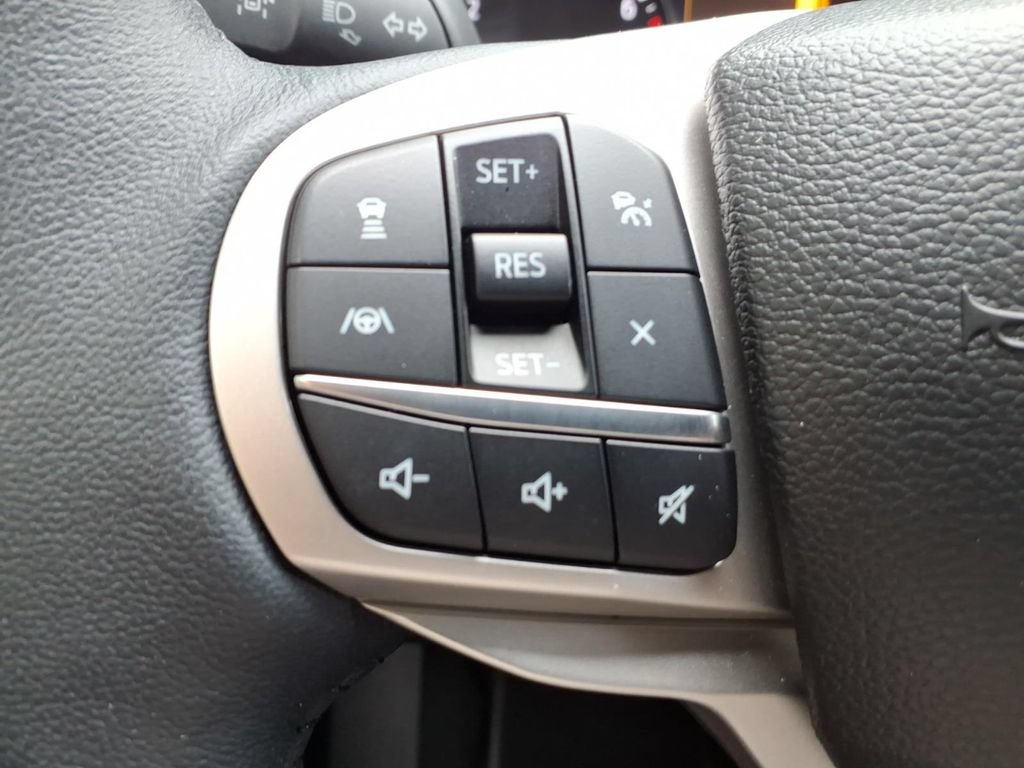 Certified 2023 Ford Explorer XLT w/ Equipment Group 202A AWD/4WD image 19