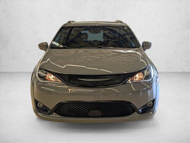 Used 2020 Chrysler Pacifica Touring-L w/ Advanced Safetytec Group AWD/4WD video 2