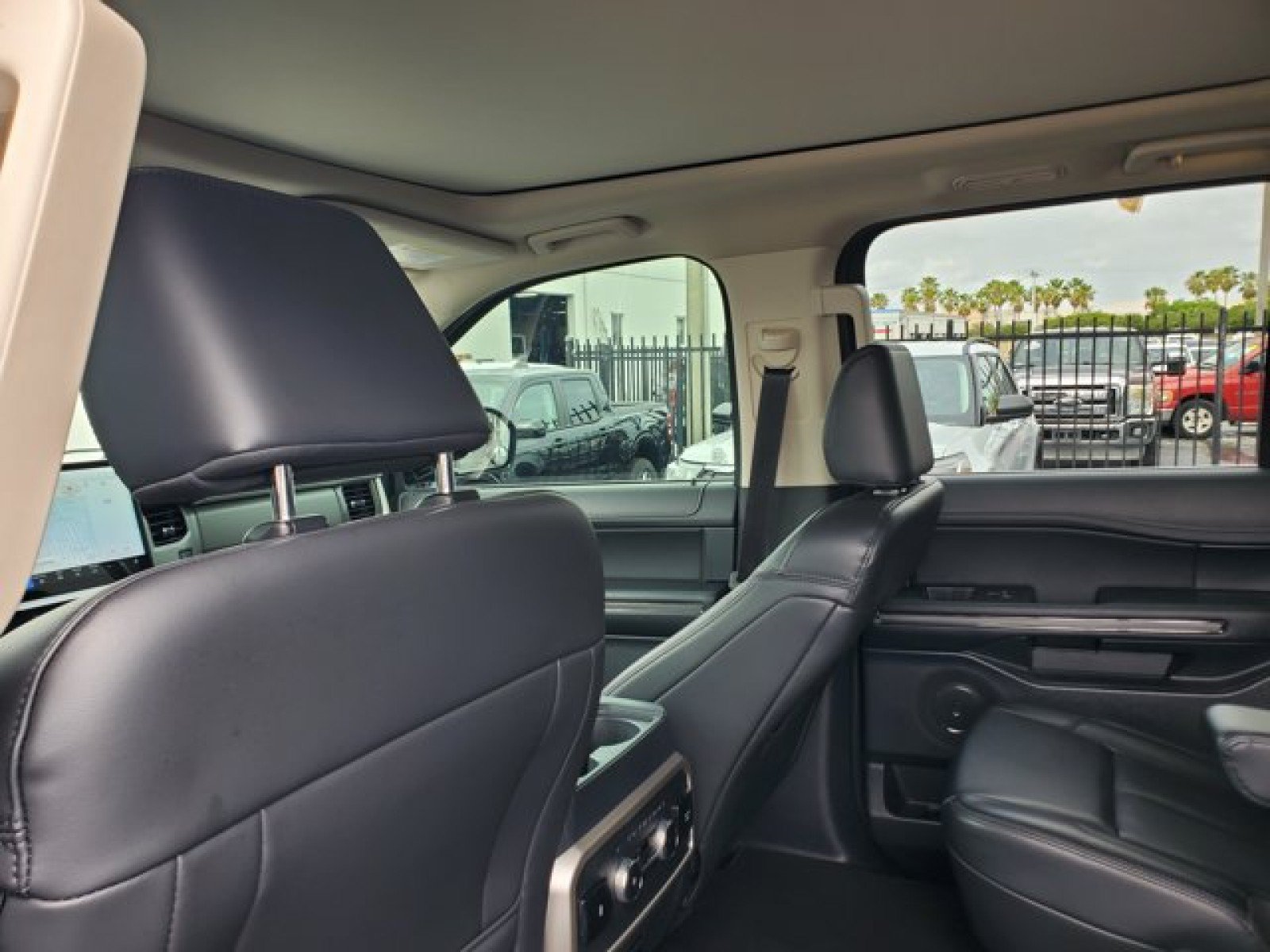 Certified 2023 Ford Expedition XLT RWD image 30