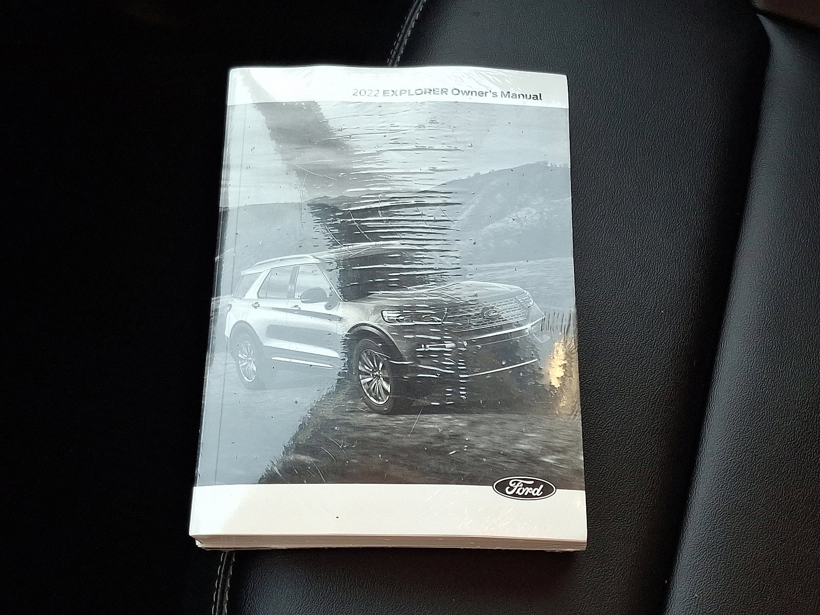 Certified 2022 Ford Explorer XLT w/ Equipment Group 202A image 26