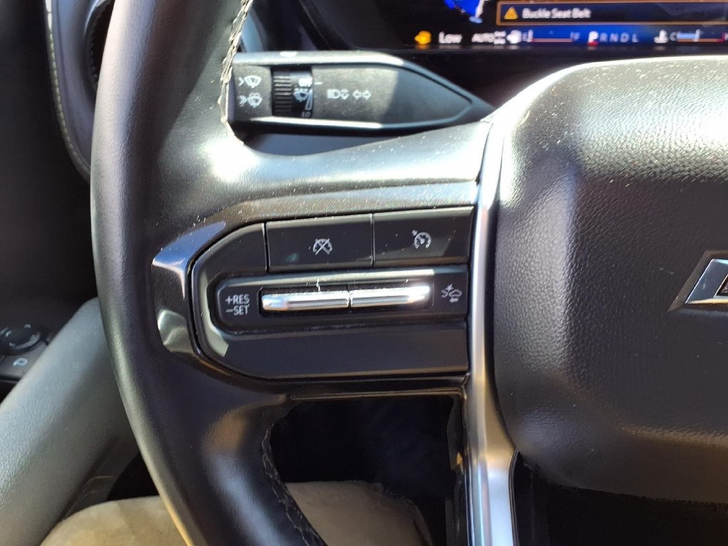 Used 2025 Chevrolet Colorado ZR2 w/ Technology Package AWD/4WD image 17