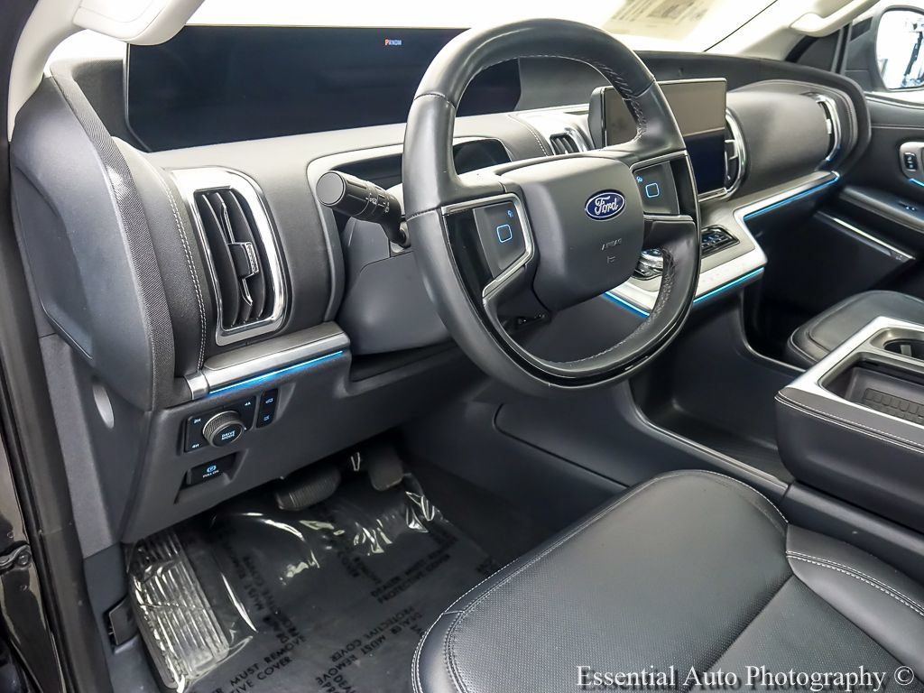 Certified 2025 Ford Expedition Max Platinum AWD/4WD image 11