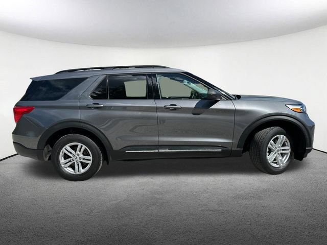 Certified 2023 Ford Explorer XLT w/ Equipment Group 202A AWD/4WD image 18