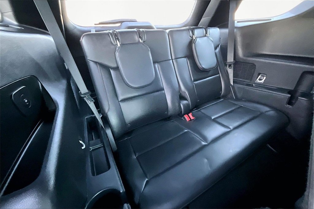 Certified 2025 Ford Explorer ST-Line w/ ST-Line Street Pack image 28