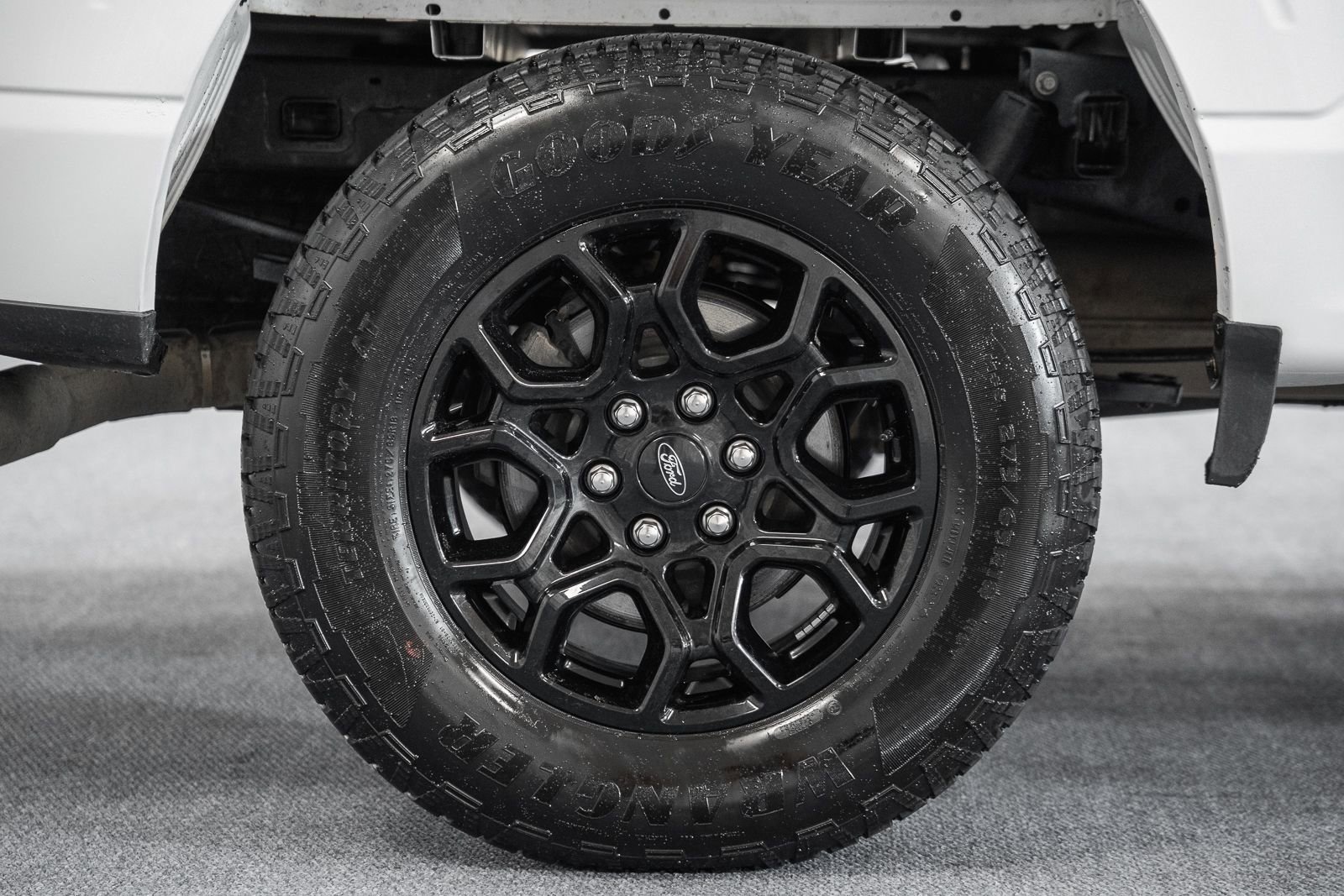 Certified 2023 Ford F150 Lariat w/ Equipment Group 502A High image 19