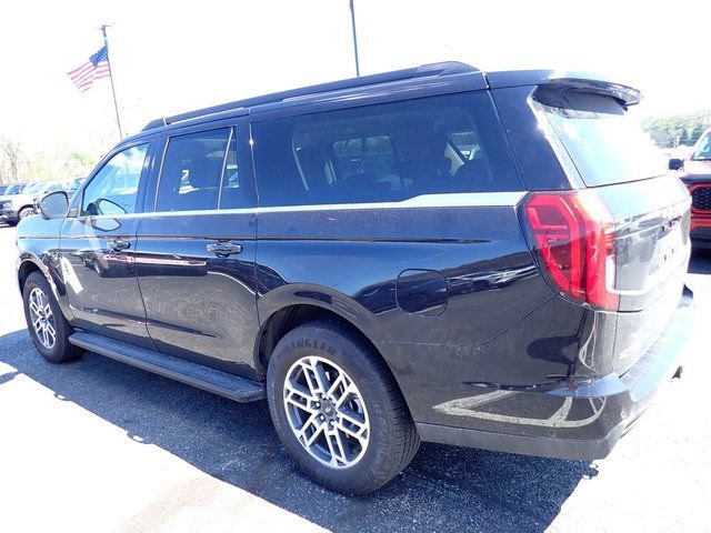 Certified 2025 Ford Expedition Max Active RWD image 4