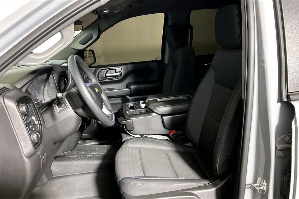 Used 2025 Chevrolet Silverado 1500 Custom image 19
