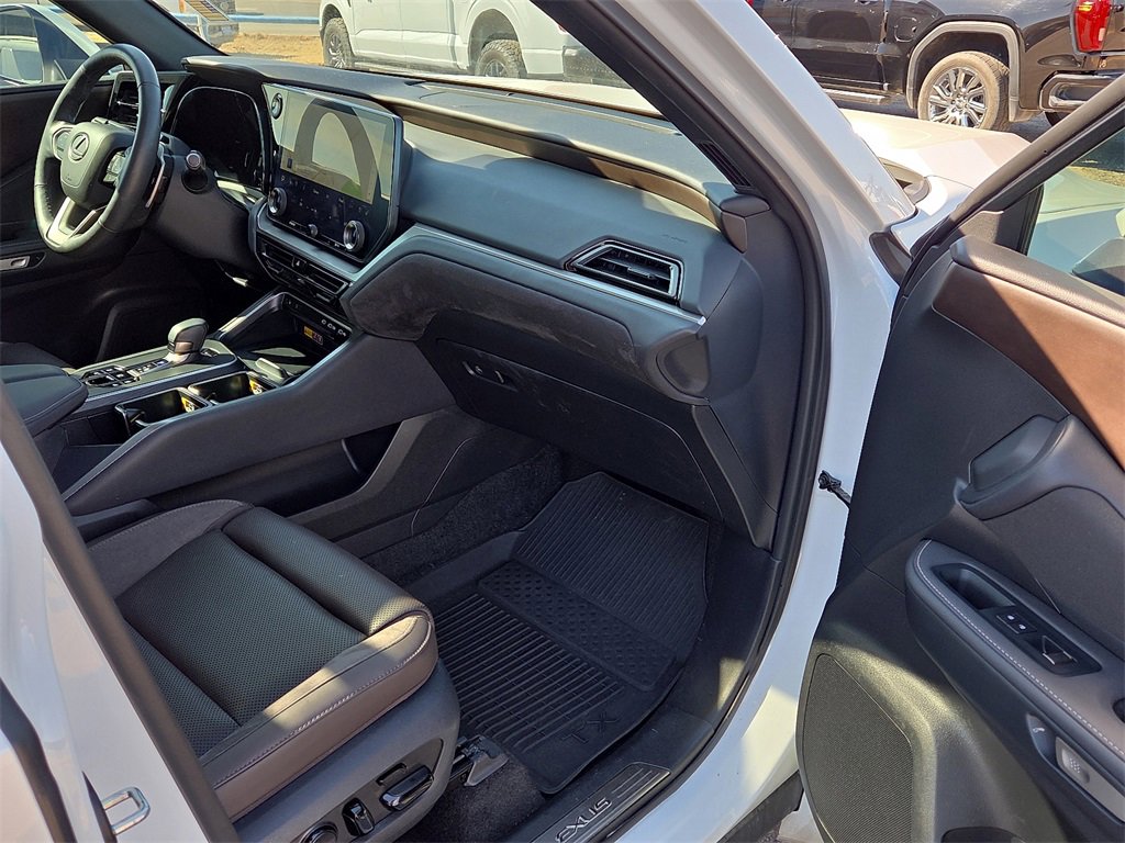 Used 2024 Lexus TX 350 AWD image 12