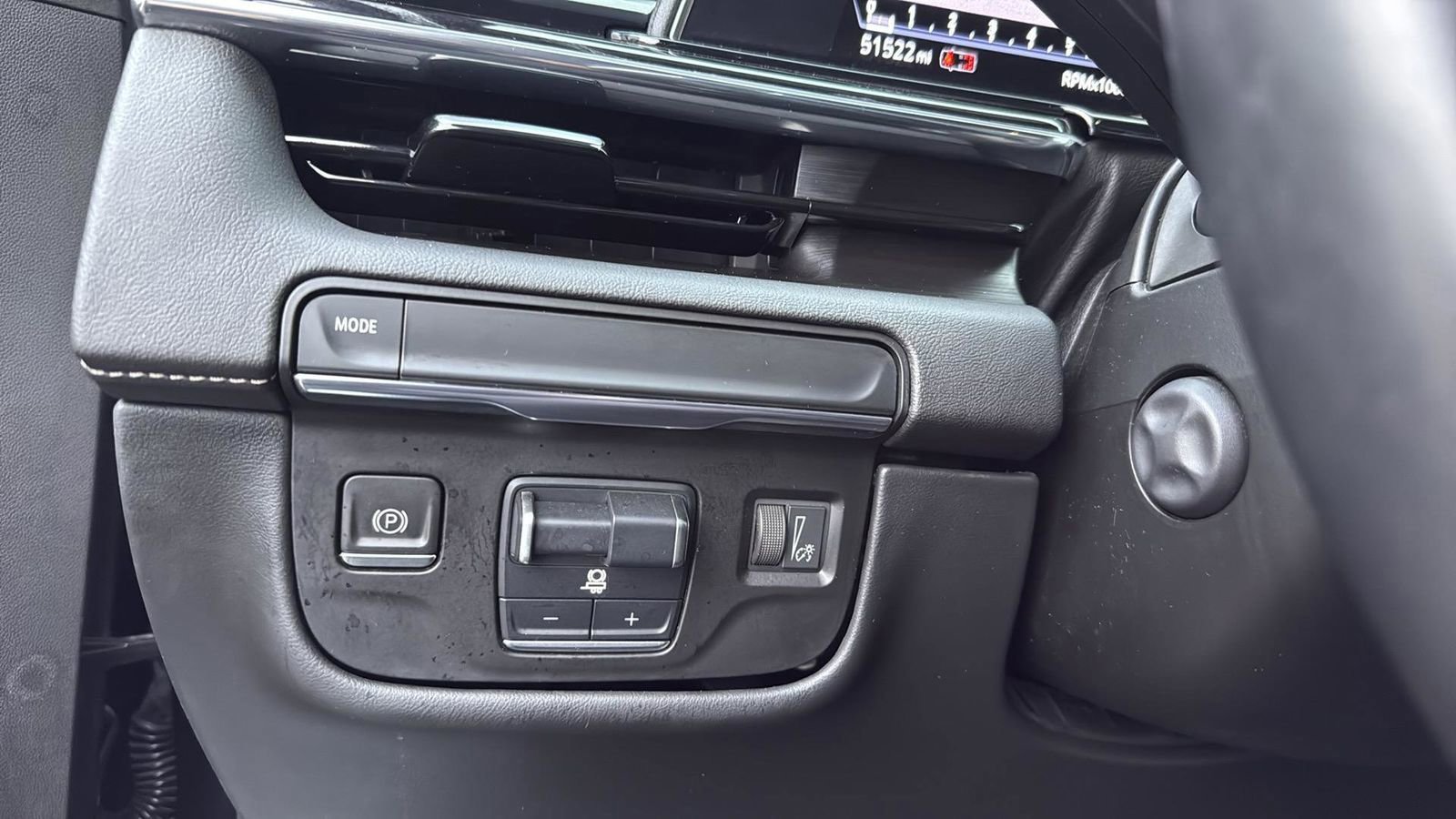 Used 2022 Cadillac Escalade Sport w/ Heavy-Duty Trailer Package image 18