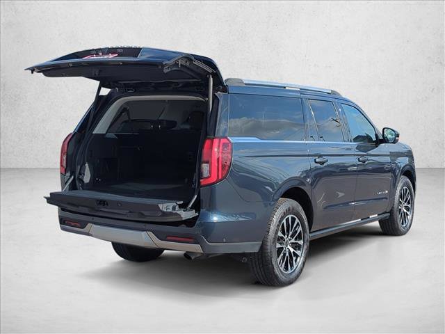 Certified 2025 Ford Expedition Max Platinum image 4