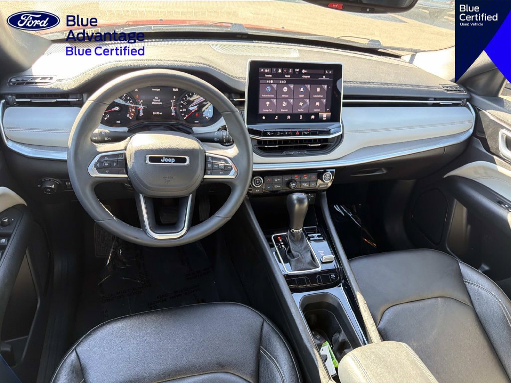 Used 2025 Jeep Compass Limited AWD/4WD image 9