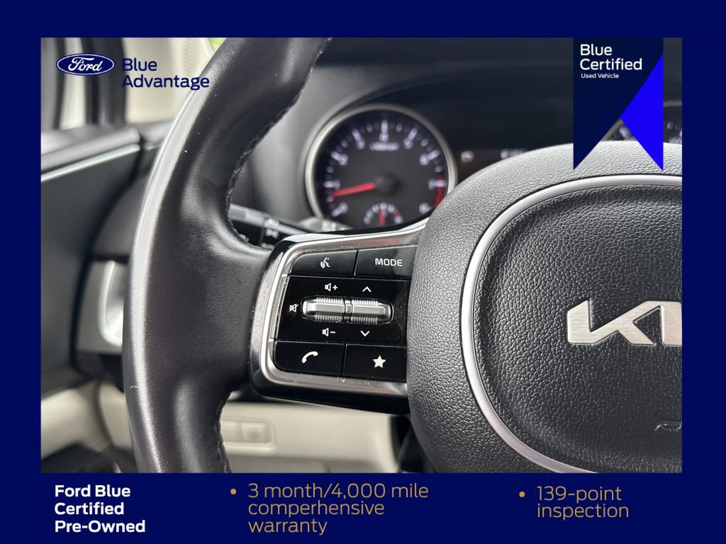 Used 2024 Kia Carnival LX FWD image 20