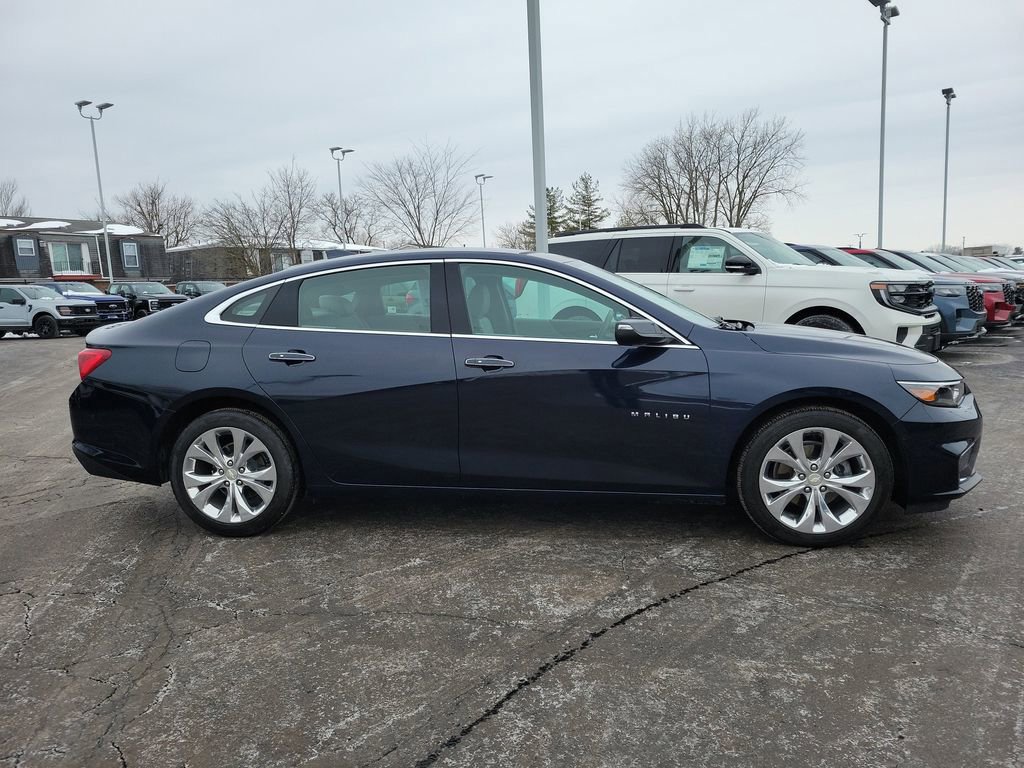 Used 2017 Chevrolet Malibu Premier w/ Driver Confidence Package image 6