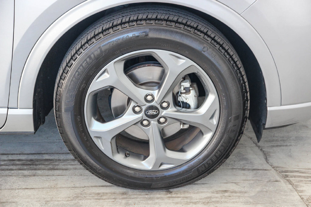 Certified 2023 Ford Escape ST-Line w/ Tech Pack #1 FWD image 4