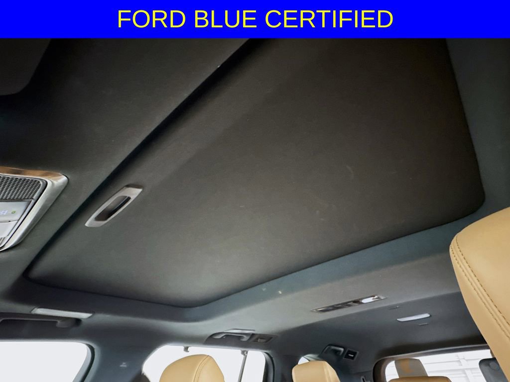 Used 2022 Lexus LX 600 4WD w/ Luxury Package image 23