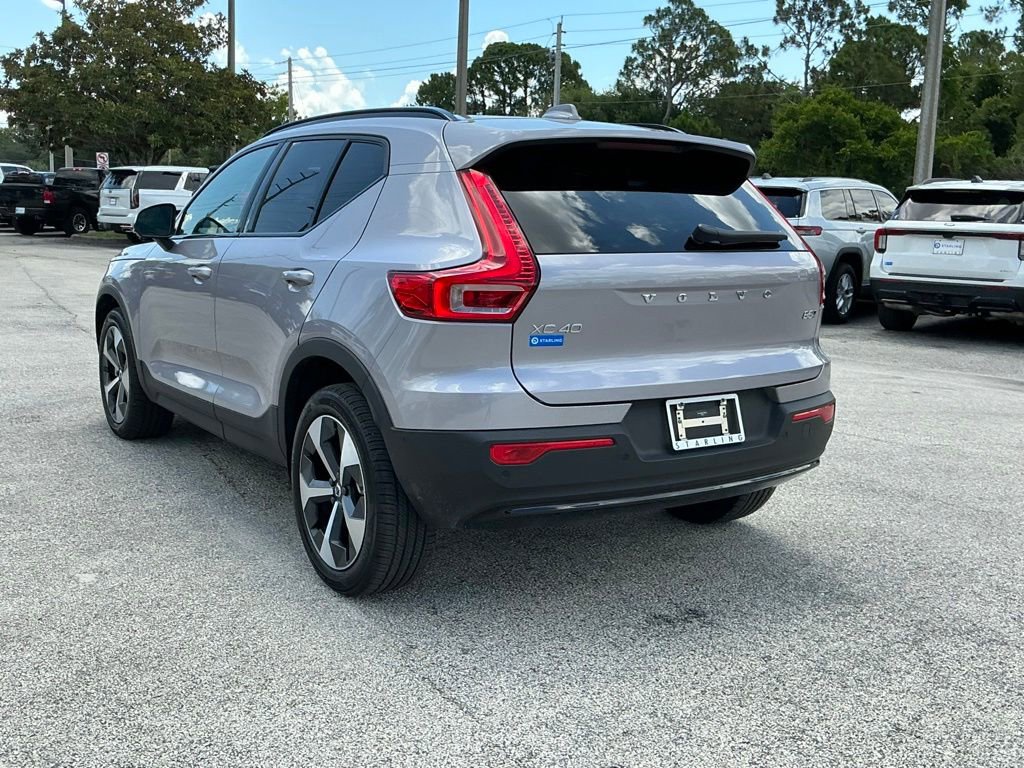 Used 2026 Volvo XC40 B5 Plus AWD/4WD image 7
