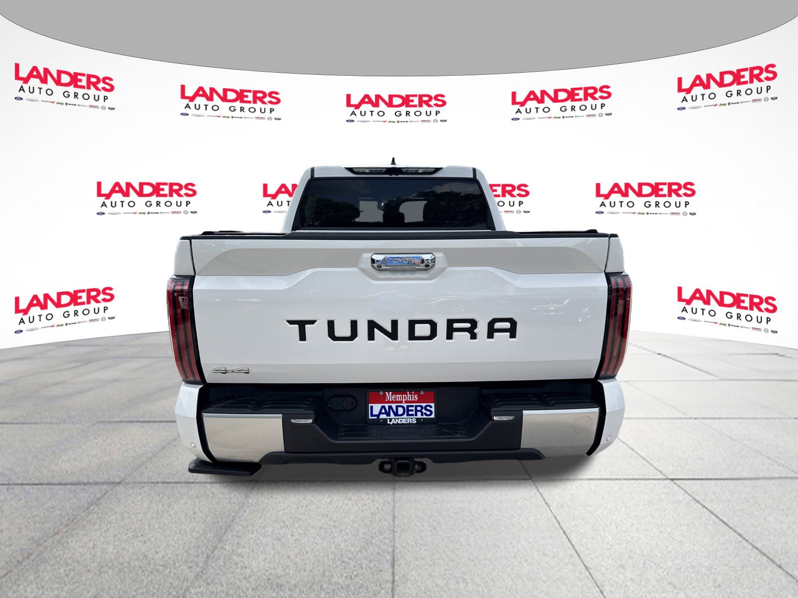 Used 2025 Toyota Tundra Limited AWD/4WD image 4