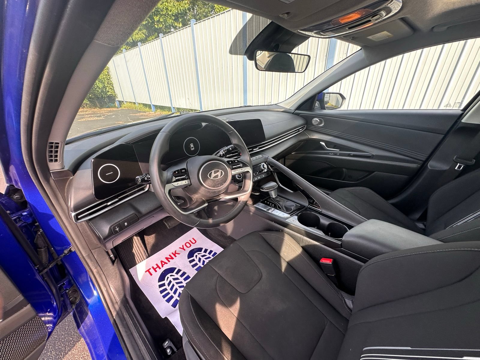 Used 2025 Hyundai Elantra SEL FWD image 14
