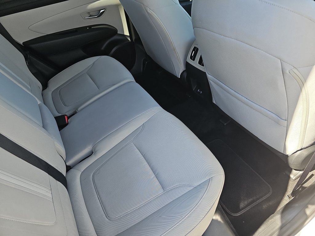 Used 2025 Hyundai Tucson SEL FWD image 11