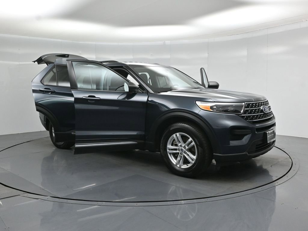 Certified 2023 Ford Explorer XLT RWD image 31