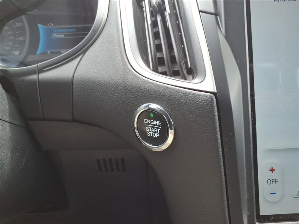 Certified 2024 Ford Edge SEL image 22