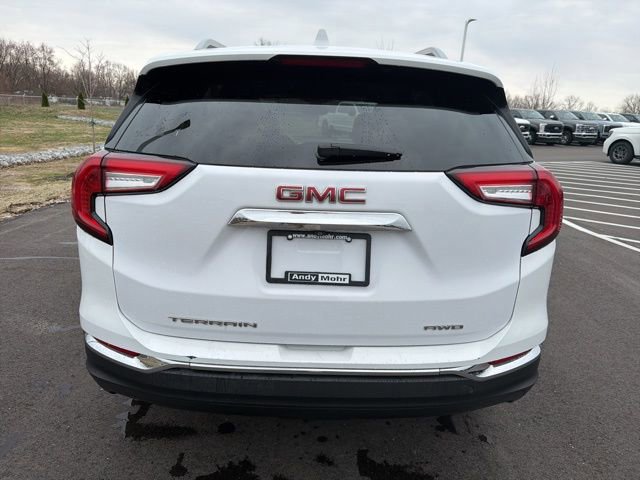 Used 2022 GMC Terrain SLT image 3