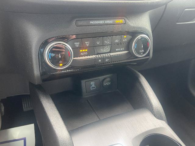Certified 2022 Ford Escape SE w/ SE Sport Appearance Package FWD image 21