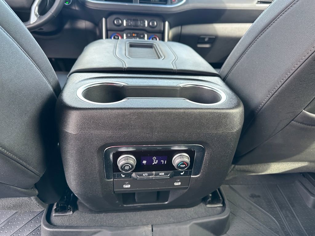 Used 2023 Chevrolet Tahoe Z71 w/ Luxury Package image 18