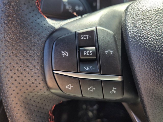 Certified 2025 Ford Escape ST-Line FWD image 29