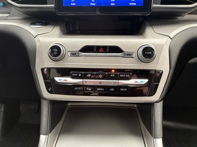 Certified 2023 Ford Explorer XLT w/ Equipment Group 202A AWD/4WD image 21