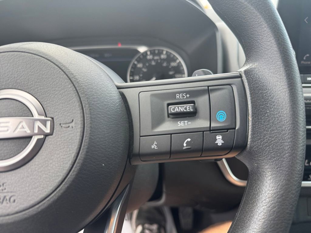 Used 2024 Nissan Rogue SV AWD/4WD image 35