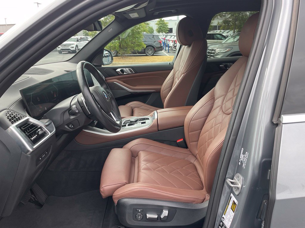Used 2024 BMW X5 xDrive40i w/ Premium Package AWD/4WD image 9