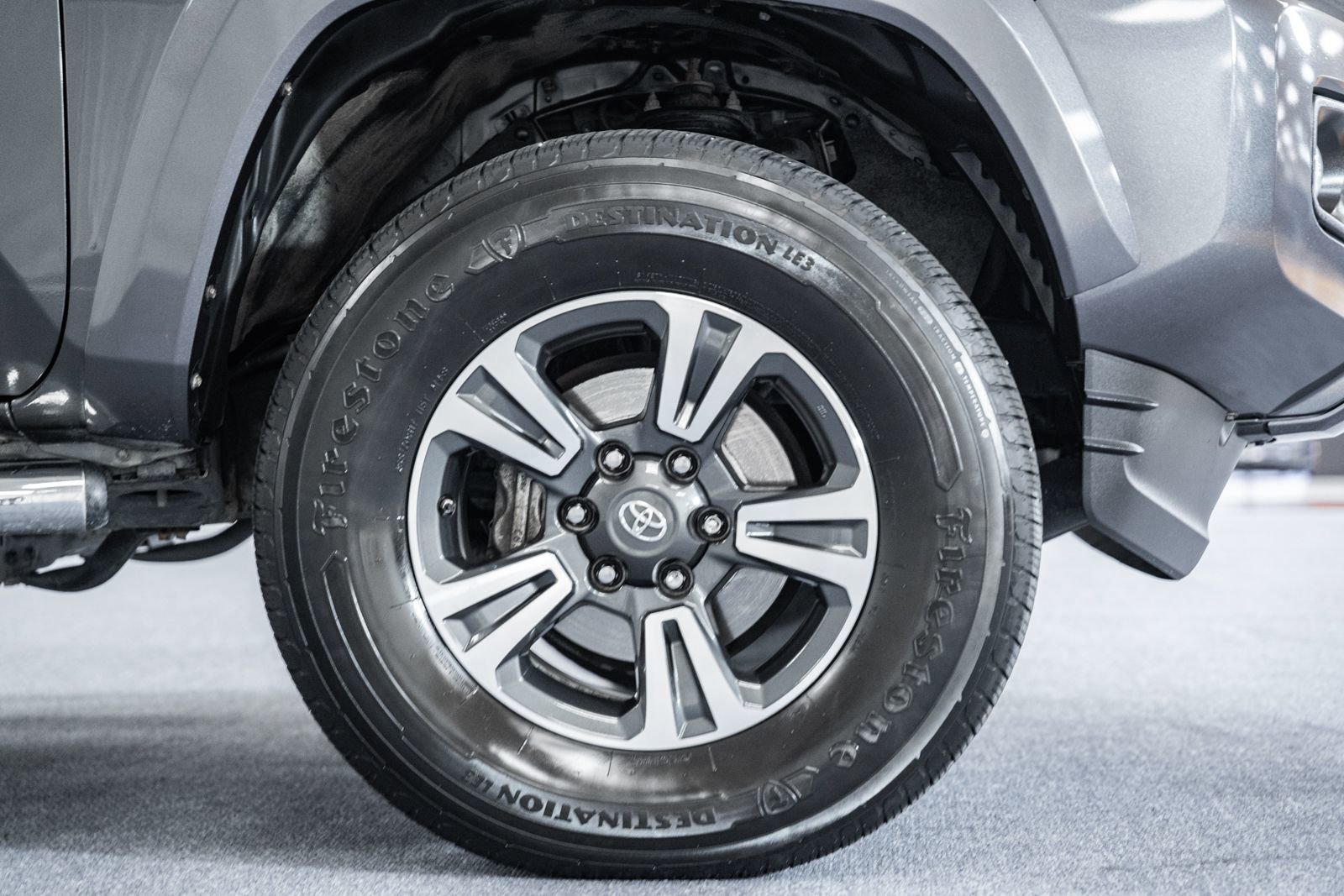 Used 2019 Toyota Tacoma TRD Sport image 17